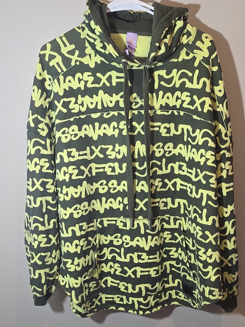 Men's Graphic  Savage Fenty Hoodie Sweater in Neon Yellow and Olive